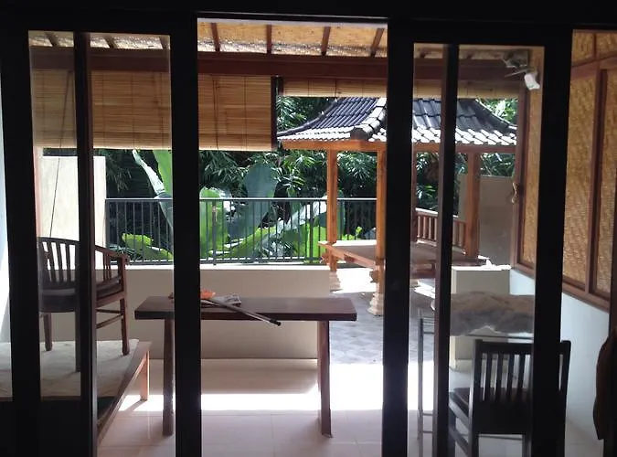 Moning House Bed & Breakfast Ubud
